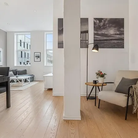 Nordic Luxury Near Downtown 特罗姆瑟
