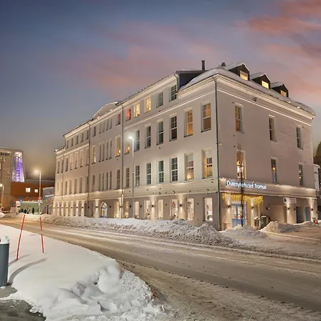 Nordic Luxury Near Downtown *