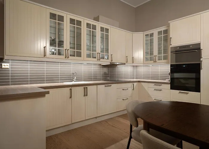 Nordic Luxury Near Downtown Διαμέρισμα *