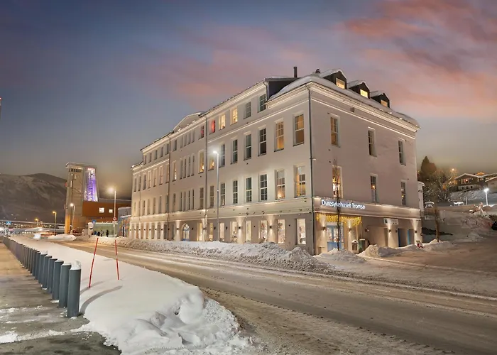 Nordic Luxury Near Downtown *